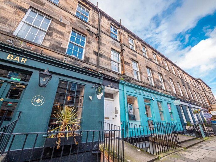 1 Bedroom Flat For Sale In / William Street, West End, Edinburgh, EH3