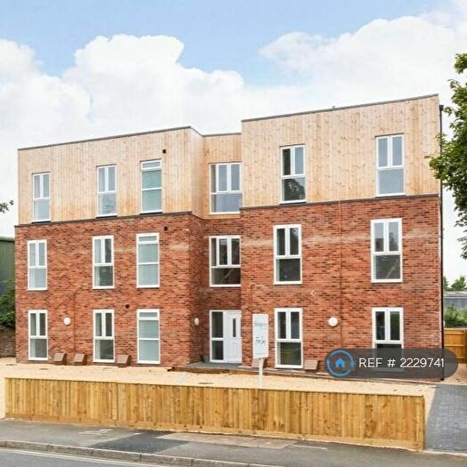 2 Bedroom Flat To Rent In Darcey House, Abingdon, OX14