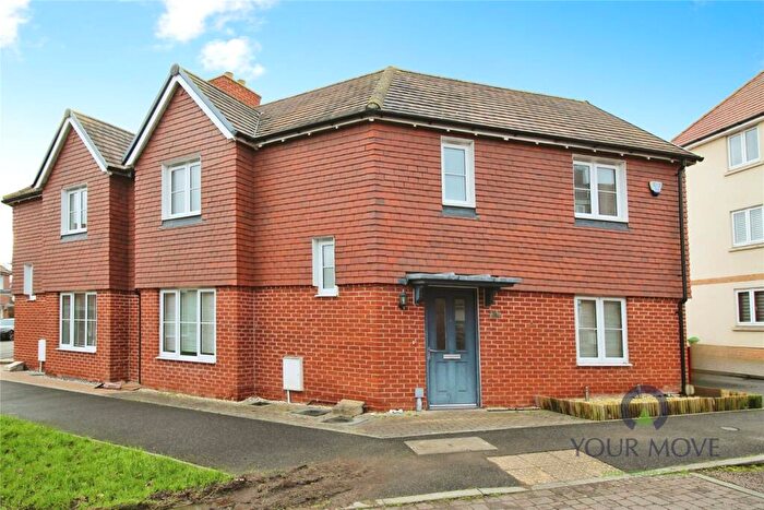 4 Bedroom Semi-Detached House To Rent In Kensington Way, Polegate, East Sussex, BN26