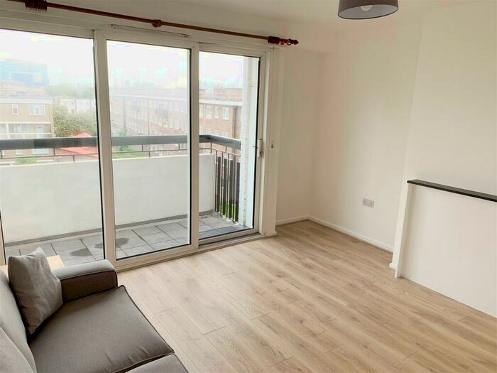 2 Bedroom Flat To Rent In Clarkson Street, London, E2