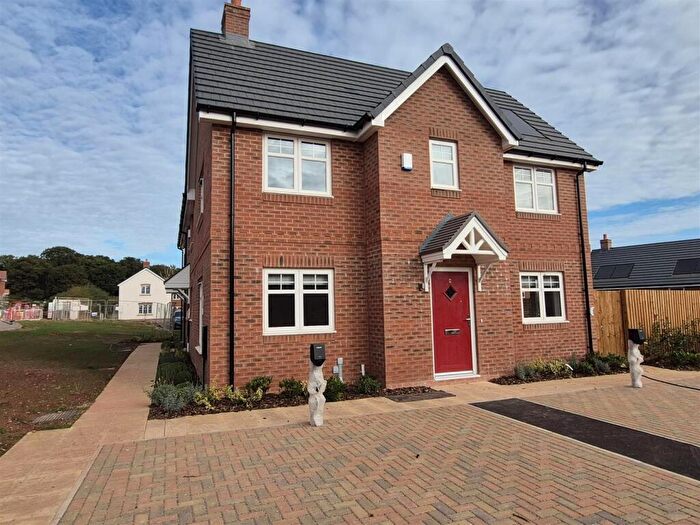 3 Bedroom End Of Terrace House To Rent In Knighton Grove, The Meadows, CV7
