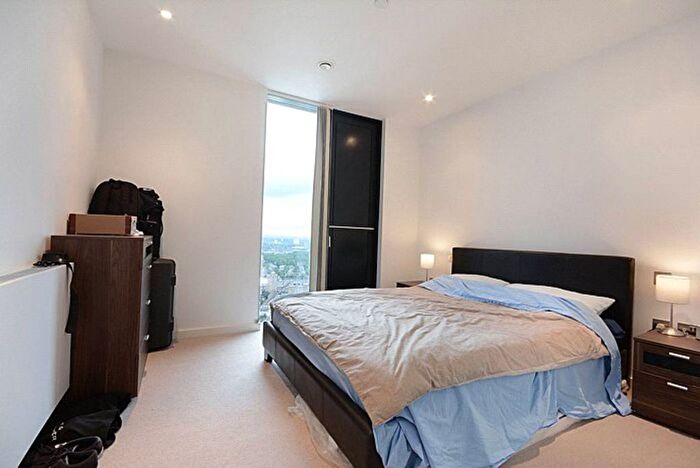 1 Bedroom Flat To Rent In Walworth Road, Elephant And Castle, London, SE1