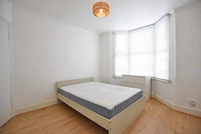 2 Bedroom Flat To Rent In Colegrave Road, Stratford, E15