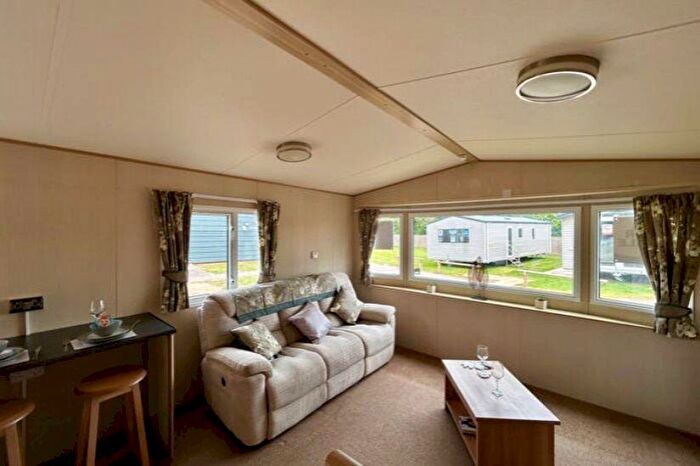 2 Bedroom Caravan For Sale In Birchington Vale Holiday Park, Shottendane Road, Birchington, Kent, CT7