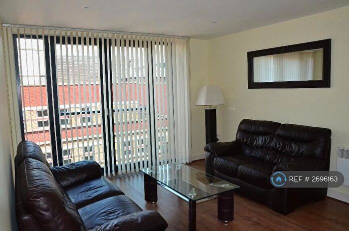 2 Bedroom Flat To Rent In Southside Apartments, Bimingham, B5