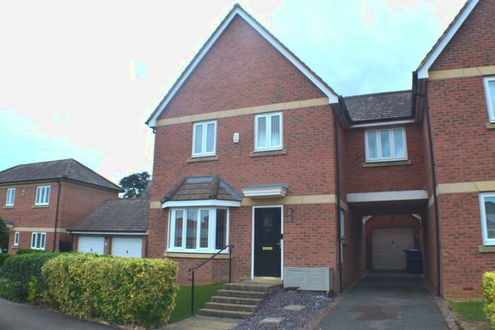 4 Bedroom Detached House To Rent In Manderville Close, Spinney Hill, Northampton, NN3