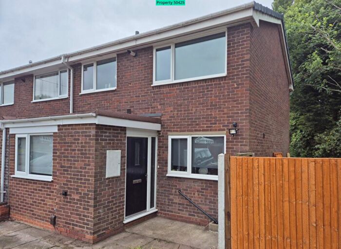 4 Bedroom End Of Terrace House To Rent In Westley Close, Birmingham, B28