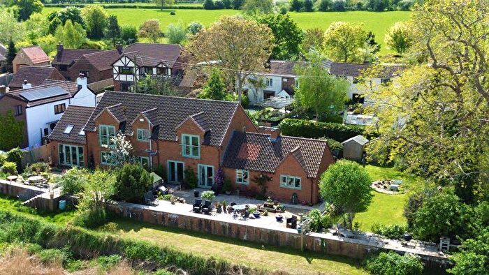 3 Bedroom Semi-Detached House For Sale In Framilode Passage, Saul, GL2