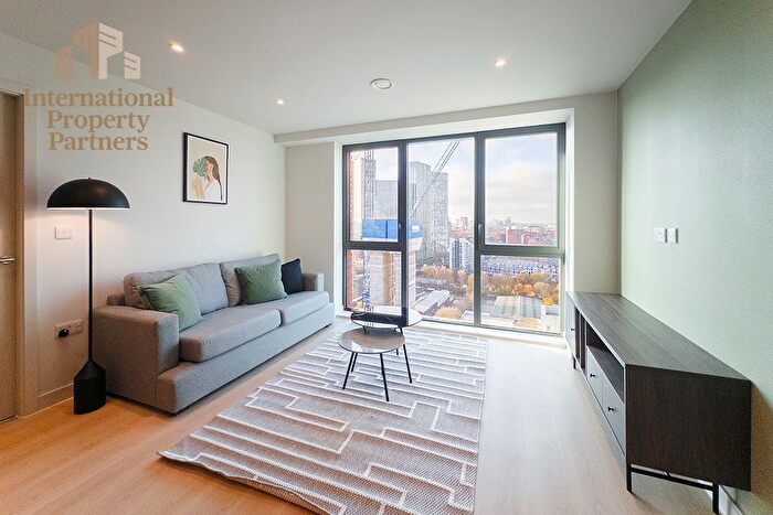 2 Bedroom Flat To Rent In Waterhouse Gardens, Tower B, Dutton Street, Manchester, M3