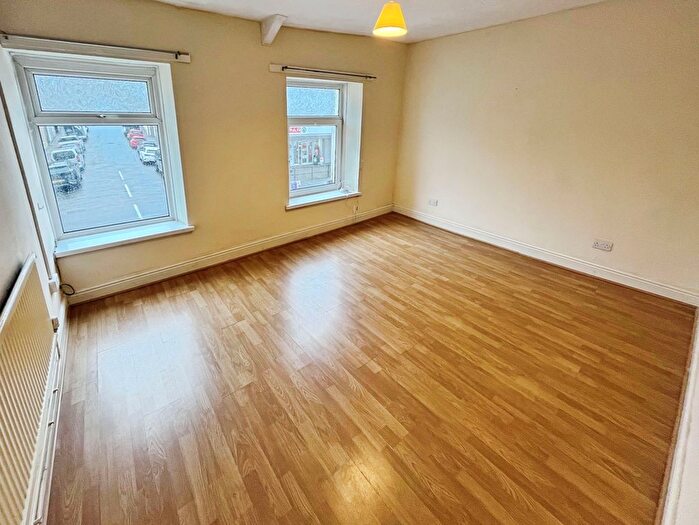 2 Bedroom Flat To Rent In Bute Street, Treherbert, Treorchy, CF42