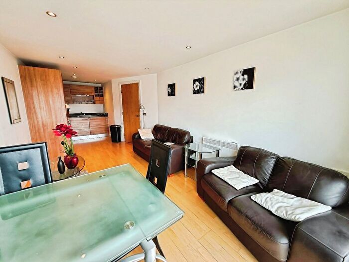 1 Bedroom Flat To Rent In Clarence House, The Boulevard, Leeds, West Yorkshire, LS10