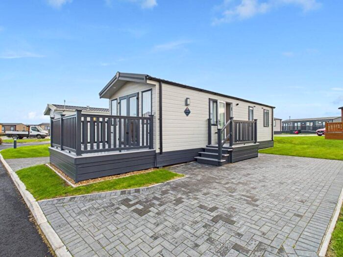 2 Bedroom Caravan For Sale In Bacton, Norwich, NR12