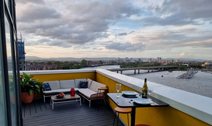 2 Bedroom Flat To Rent In Dovercourt House, Ferry Court, Caerdydd, CF11