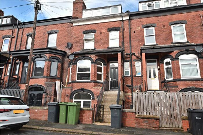 3 Bedroom Terraced House For Sale In Methley View, Chapel Allerton, Leeds, LS7