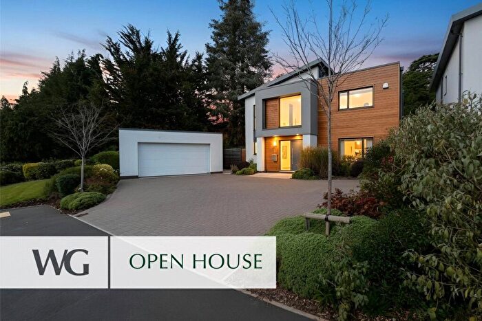 4 Bedroom Detached House For Sale In Holland Park, Exeter, EX2
