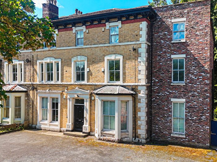 2 Bedroom Flat For Sale In Parkfield Road, Aigburth, L17