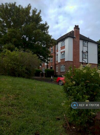 2 Bedroom Flat To Rent In Monkswell Court, London, N10