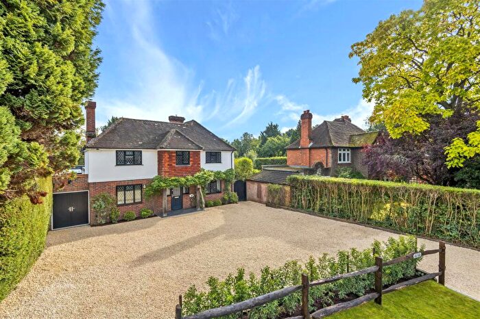 4 Bedroom Detached House To Rent In Boughton Hall Avenue, Send, GU23