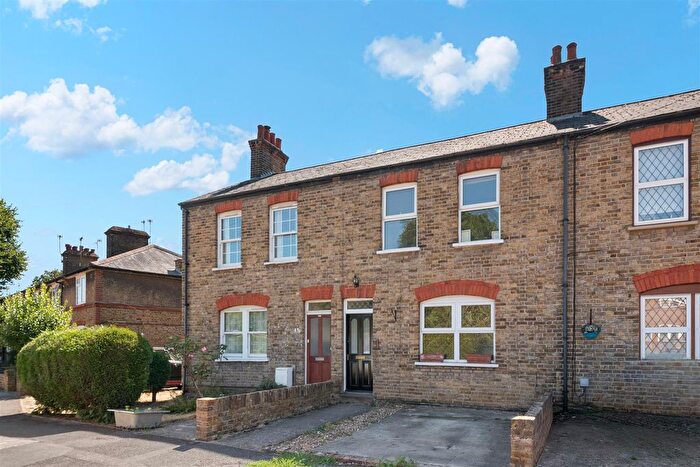 3 Bedroom Terraced House For Sale In Hemmen Lane, Hayes, UB3