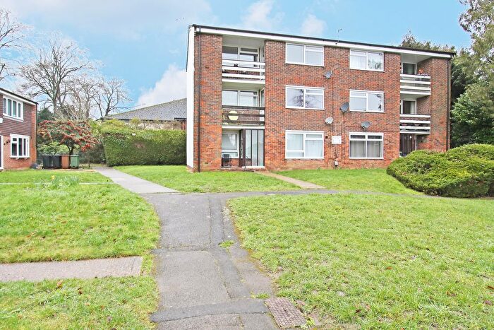2 Bedroom Flat For Sale In The Elms, Andover, SP10