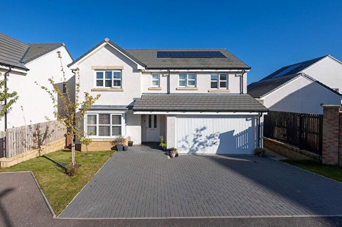 5 Bedroom Detached House For Sale In Burns Crescent, Bo'ness, EH51