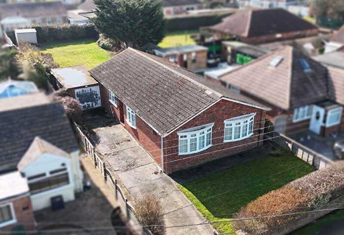 3 Bedroom Detached Bungalow For Sale In Coronation Drive, Bayview, ME12