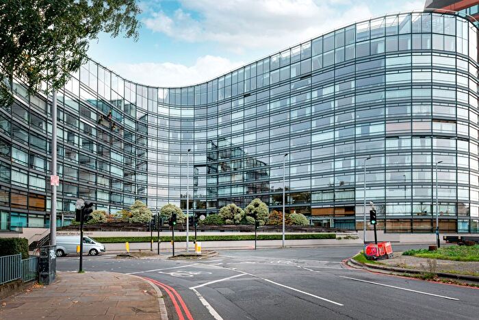 1 Bedroom Flat To Rent In Albert Embankment, London, SE1