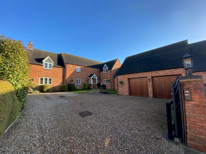 4 Bedroom Detached House For Sale In Main Street, Frolesworth, Lutterworth, LE17