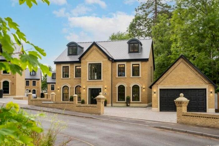 5 Bedroom Detached House To Rent In Redwood Court, Gowerton, Swansea, SA4