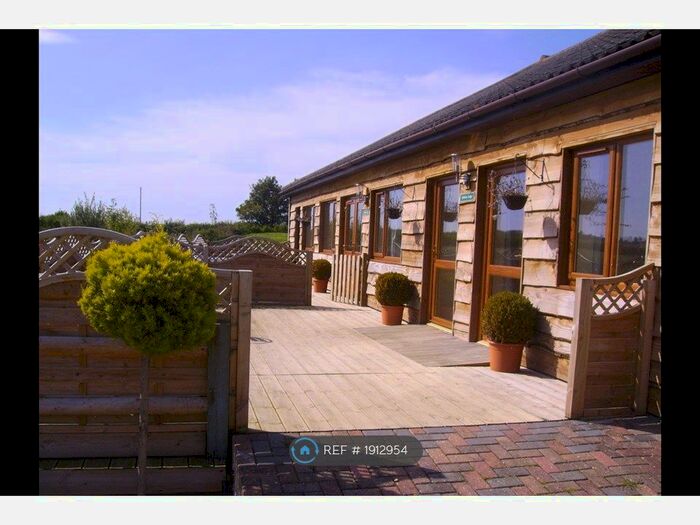 2 Bedroom Bungalow To Rent In Wayside Farm, Shepton Mallet, BA4