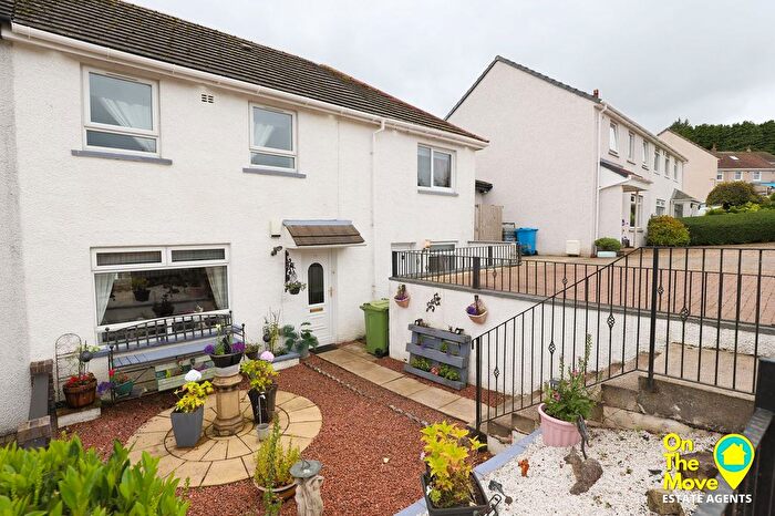 3 Bedroom Semi-Detached House For Sale In Hill Drive, Eaglesham, G76