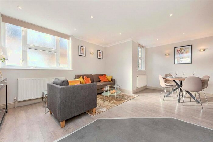 3 Bedroom Flat To Rent In Bickenhall Street, Marylebone, London, W1U
