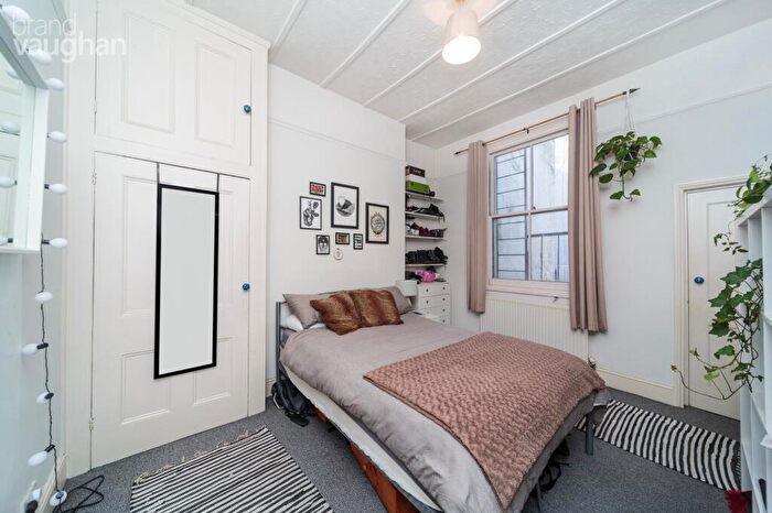 2 Bedroom Flat To Rent In Queen Square, Brighton, BN1