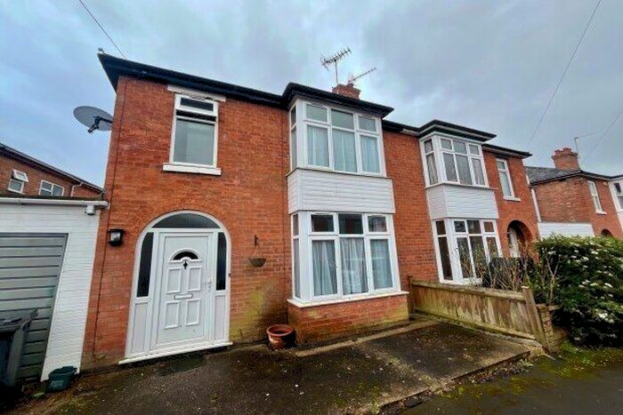 5 Bedroom Property To Rent In Wathen Road, Leamington Spa, CV32