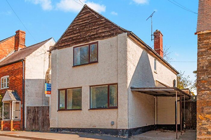 3 Bedroom Cottage For Sale In Fant Hill, Upper Brailes, OX15