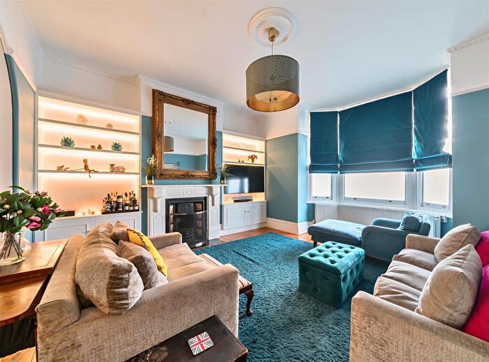 5 Bedroom Terraced House For Sale In Burton Road, London, NW6