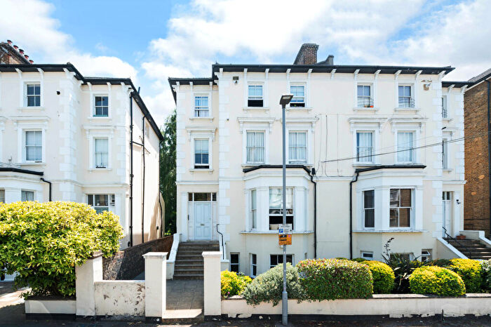 2 Bedroom Apartment To Rent In St. Philip's Road, Surbiton, KT6
