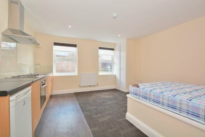 Studio To Rent In Ifield Road, West Green, RH11