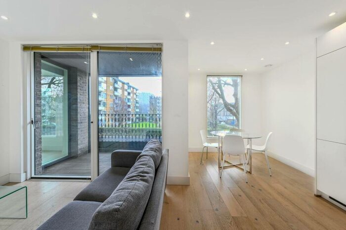 1 Bedroom Flat To Rent In St Pancras Way, Camden Town, London, NW1