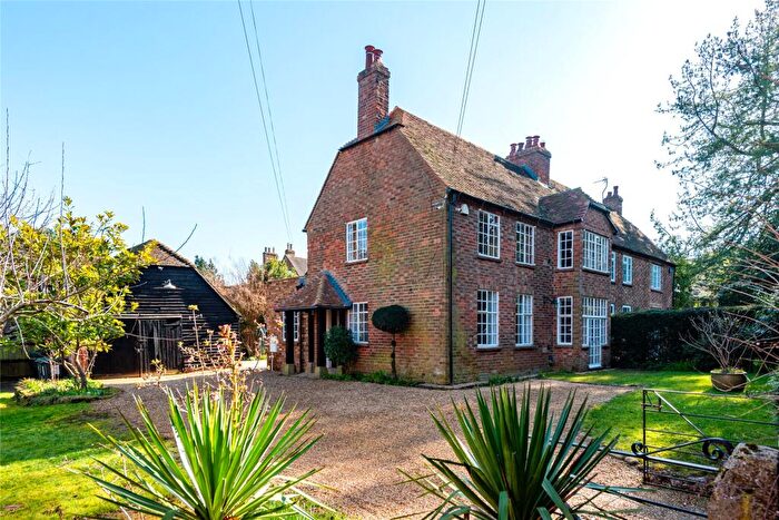 4 Bedroom Semi Detached House To Rent In Salford Road, Aspley Guise, Bedfordshire, MK17