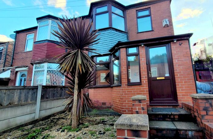 3 Bedroom Semi-Detached House To Rent In Broomhall Road, M27