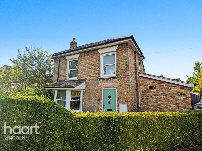 3 Bedroom Detached House For Sale In Wragby Road, Bardney, LN3