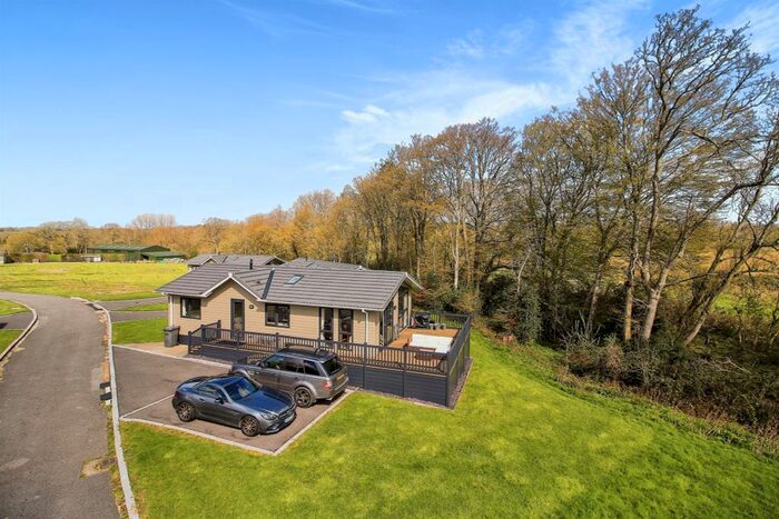 2 Bedroom Detached Bungalow For Sale In Lewes Road, Blackboys, Uckfield, TN22