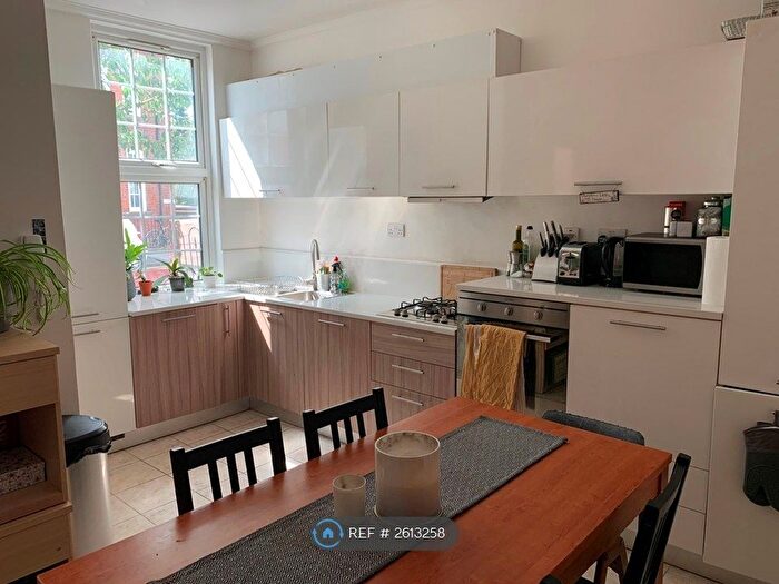 4 Bedroom Flat To Rent In Racton Road, London, SW6