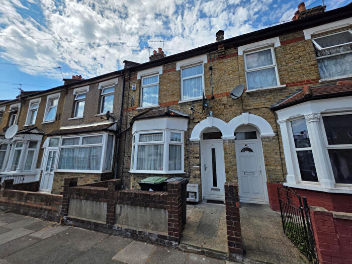 3 Bedroom Terraced House To Rent In Eastbournia Avenue, N9
