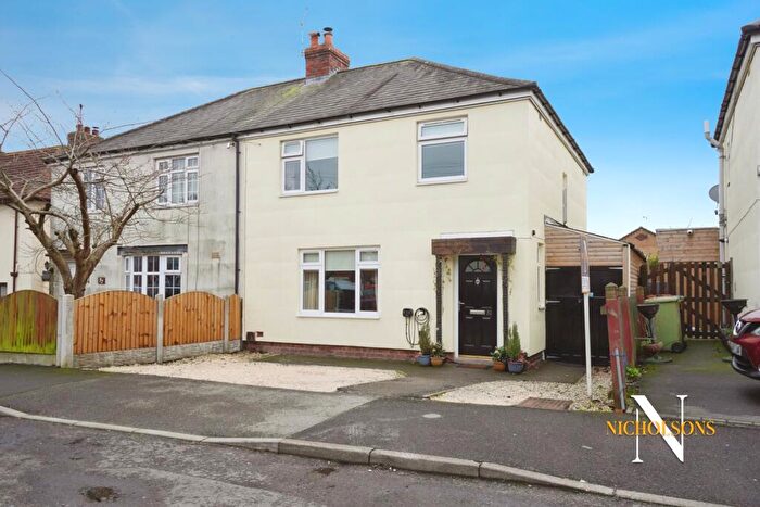 4 Bedroom Semi Detached House For Sale In An Outstanding Value Bedroom Home On Hirst Road, Retford, DN22