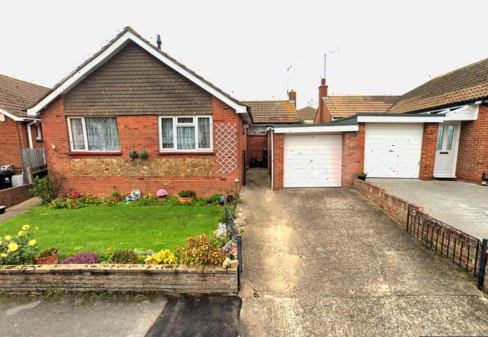Bungalow To Rent In Canterbury Close, Broadstairs, CT10