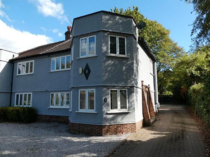 3 Bedroom Semi Detached House To Rent In Thorne Road, Wheatley Hills, Doncaster, DN2