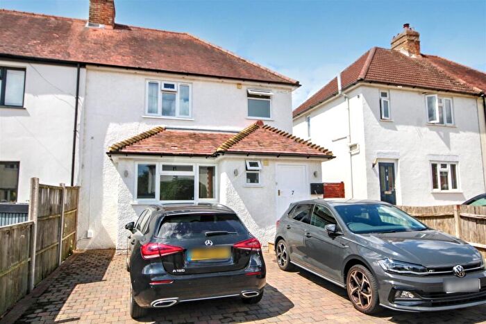 4 Bedroom House To Rent In Gloucester Road, Guildford, GU2