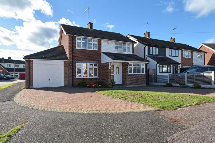 3 Bedroom Detached House For Sale In Great Fox Meadow, Kelvedon Hatch, Brentwood, CM15